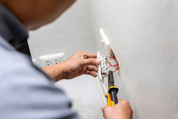 Best Local Electrician Companies  in Pleasant Hill, MO